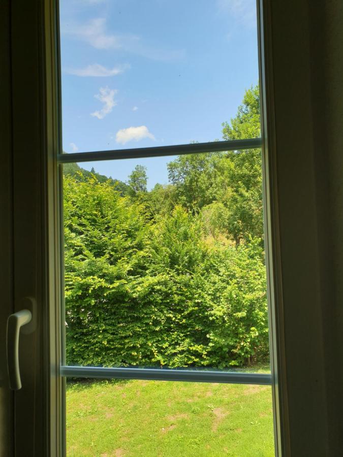 Agréable chambre d'hôtes, au calme, dans la nature Roches Exterior foto